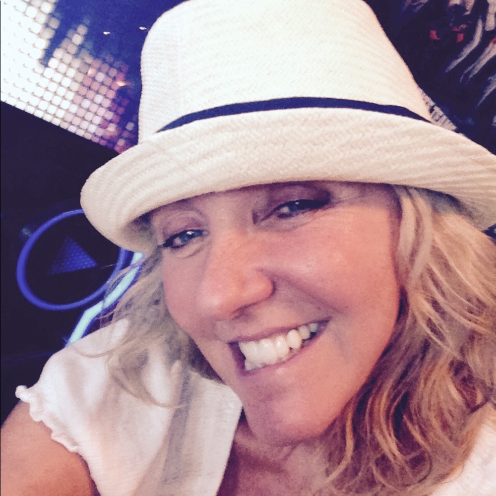 Meet your Posher, Karen